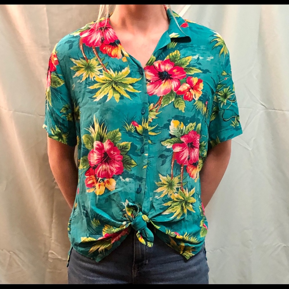 Vintage Hawaiian shirt